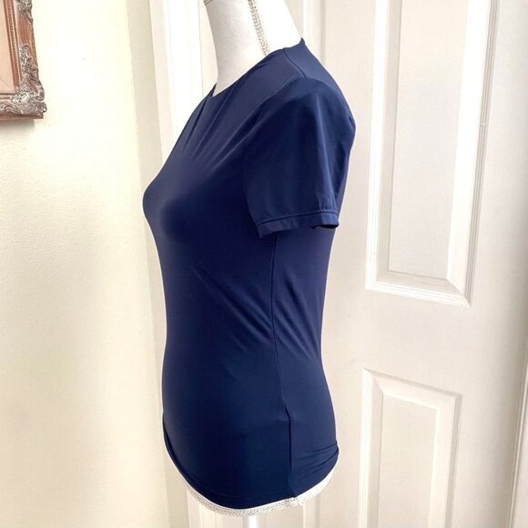 Abercrombie & Fitch Soft Matte Seamless Tuckable Baby Tee Size Small - Picture 4 of 7